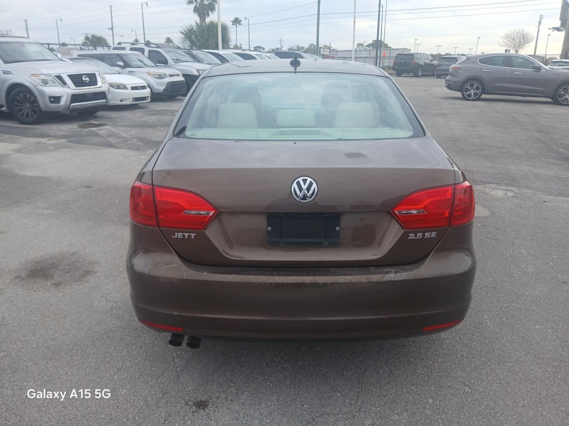 2012 Volkswagen Jetta 2.5L SE Sedan 4D Maitland FL