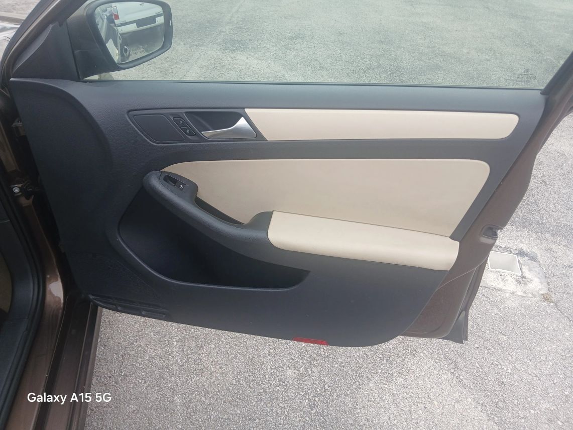 2012 Volkswagen Jetta 2.5L SE Sedan 4D Maitland FL