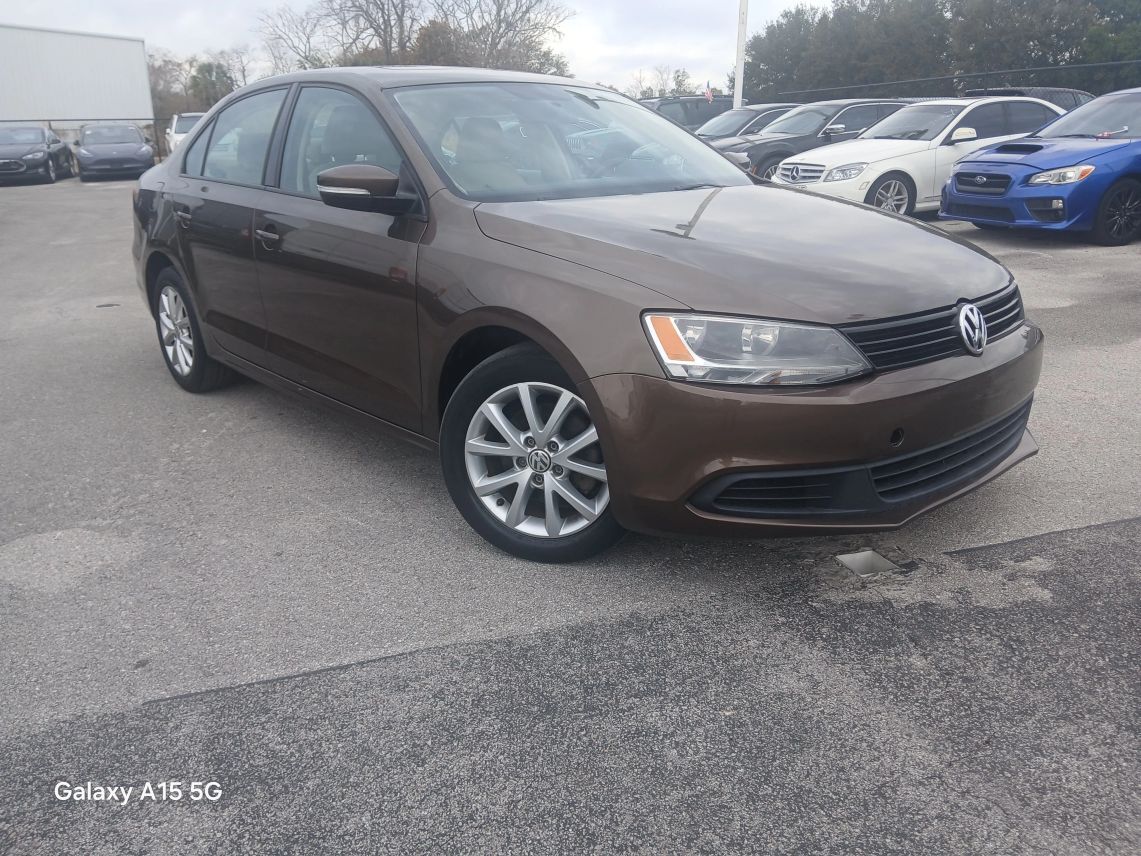 2012 Volkswagen Jetta 2.5L SE Sedan 4D