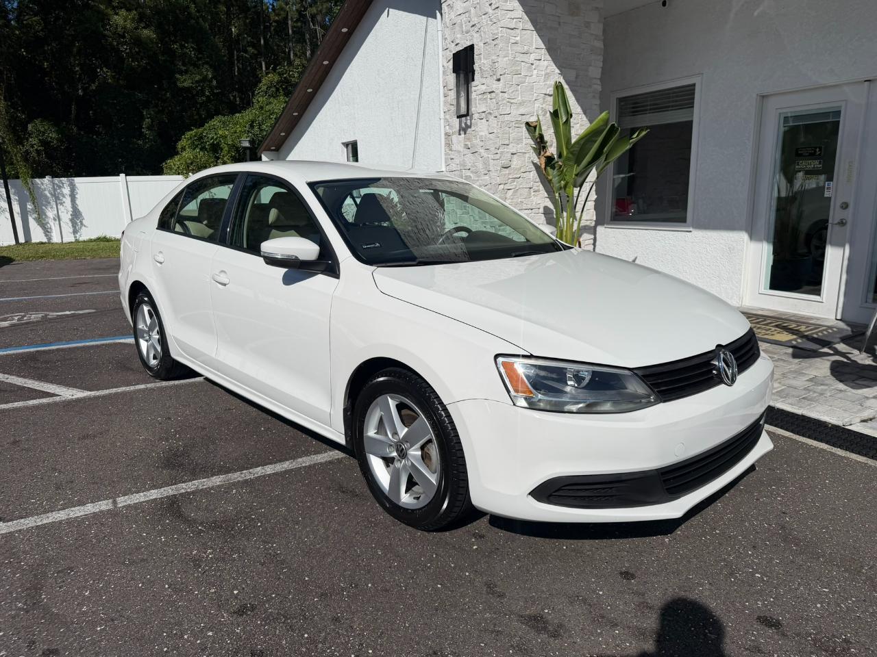 2012 Volkswagen Jetta Sedan 4dr DSG TDI Jacksonville FL