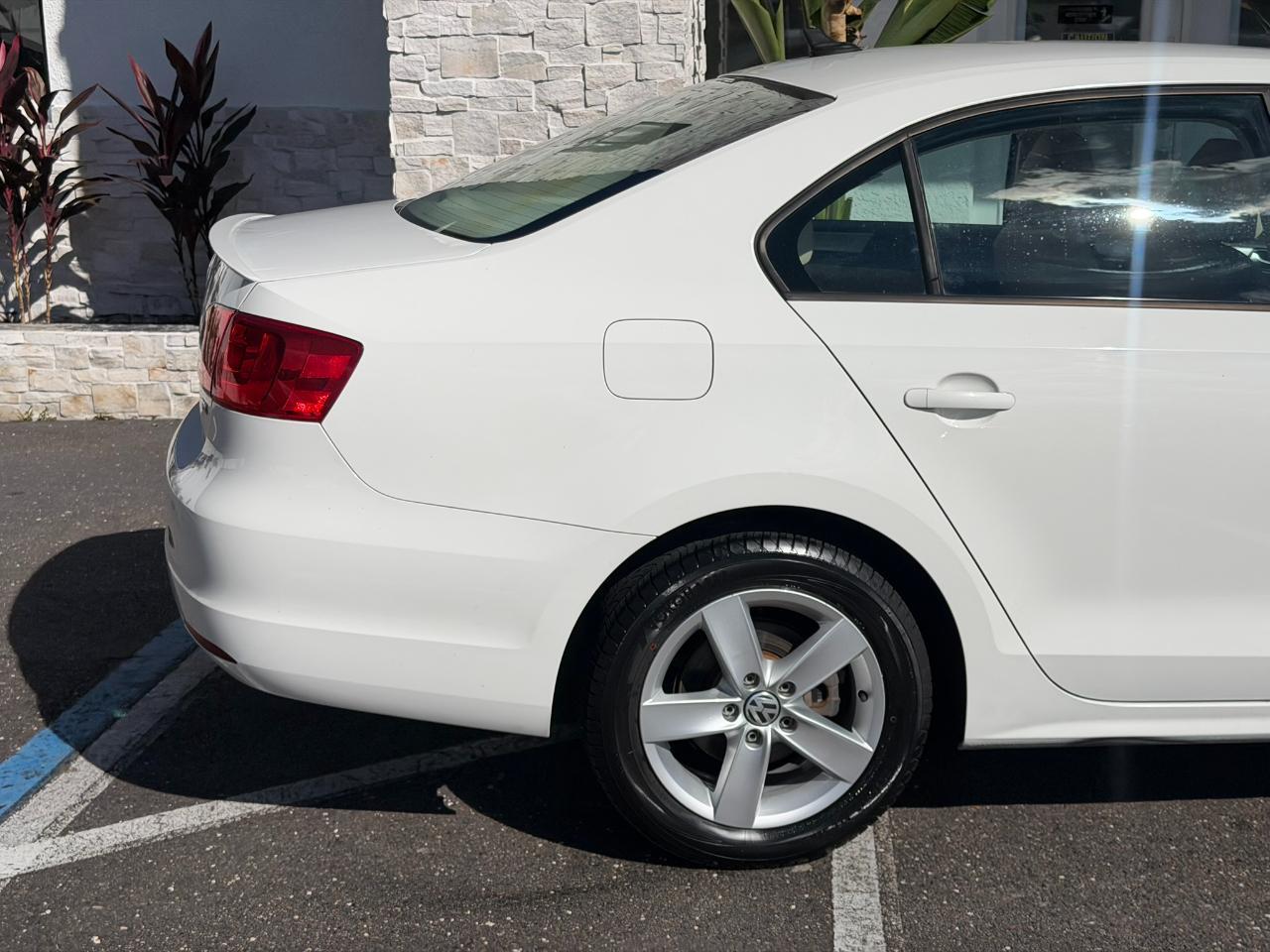 2012 Volkswagen Jetta Sedan 4dr DSG TDI Jacksonville FL