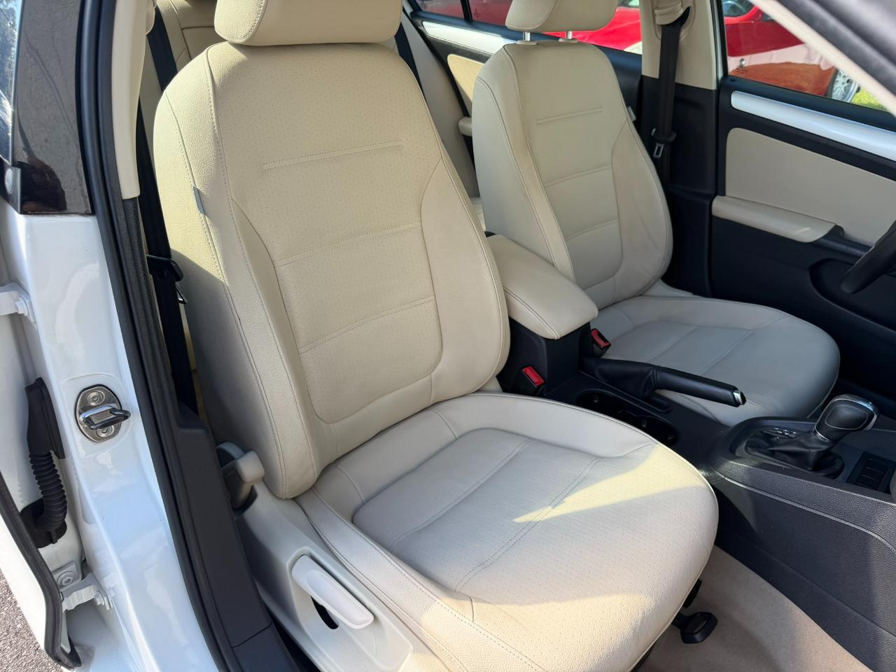 2012 Volkswagen Jetta Sedan 4dr DSG TDI Jacksonville FL