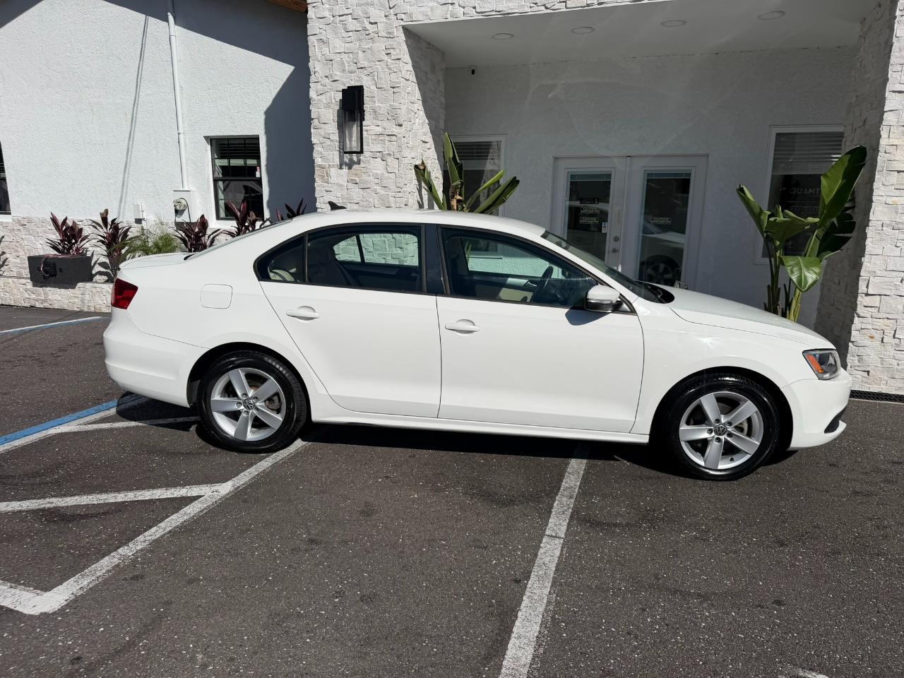2012 Volkswagen Jetta Sedan 4dr DSG TDI Jacksonville FL