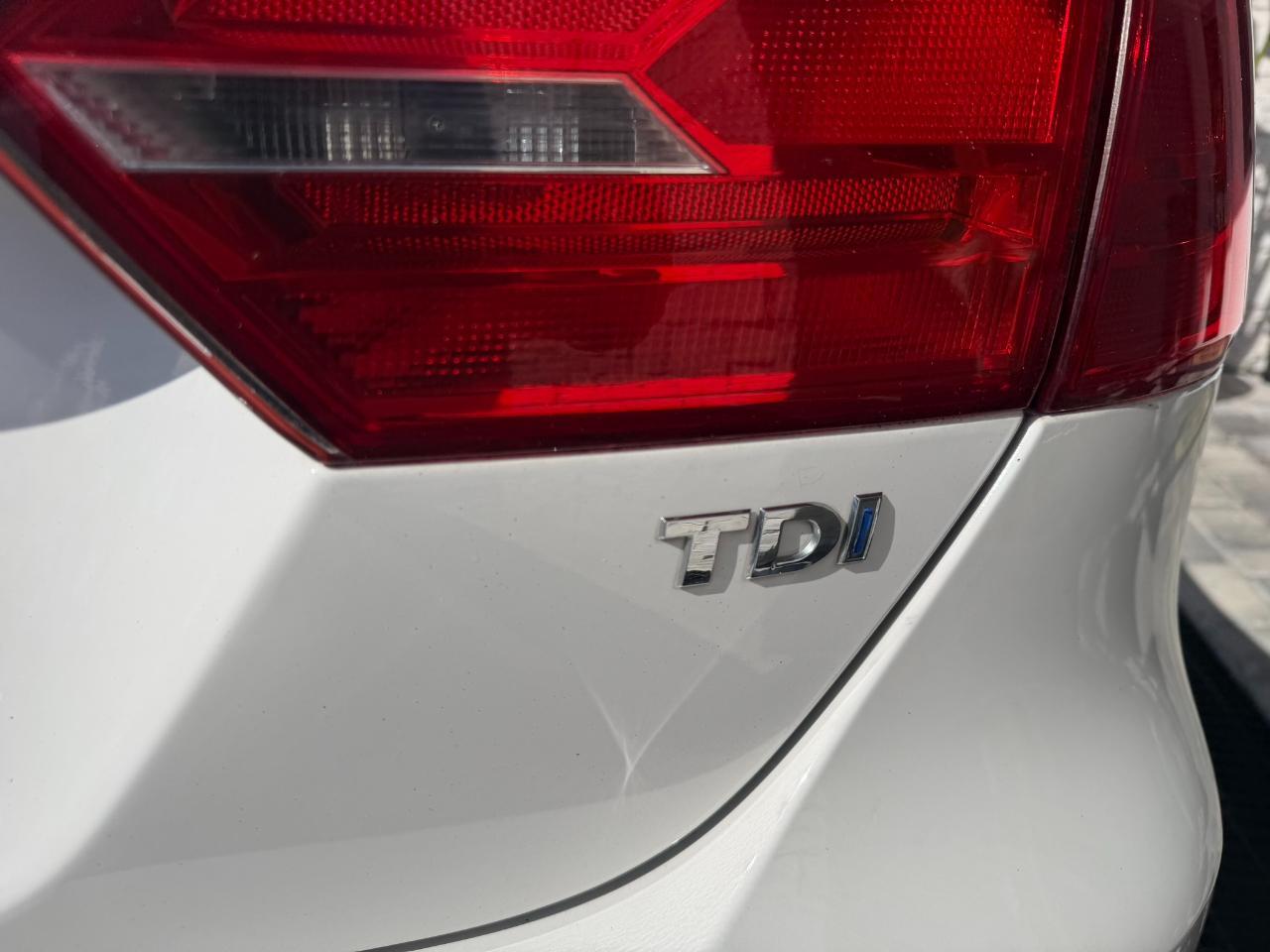 2012 Volkswagen Jetta Sedan 4dr DSG TDI Jacksonville FL