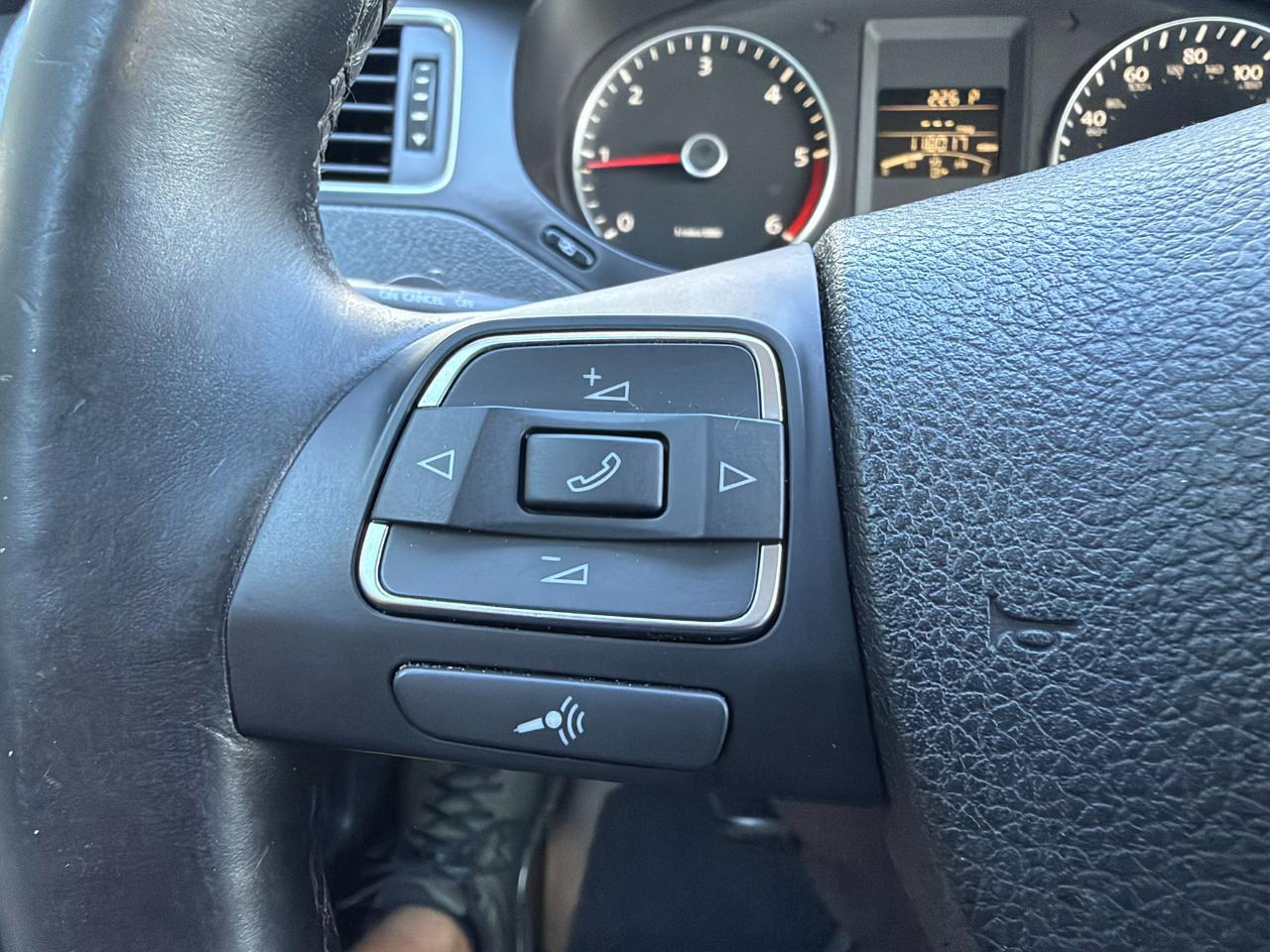 2012 Volkswagen Jetta Sedan 4dr DSG TDI Jacksonville FL