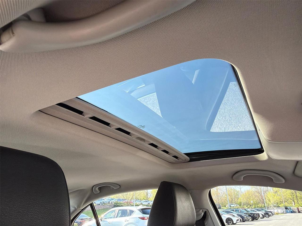 2012 Volkswagen Jetta Sedan SEL w/Sunroof PZEV Hagerstown MD