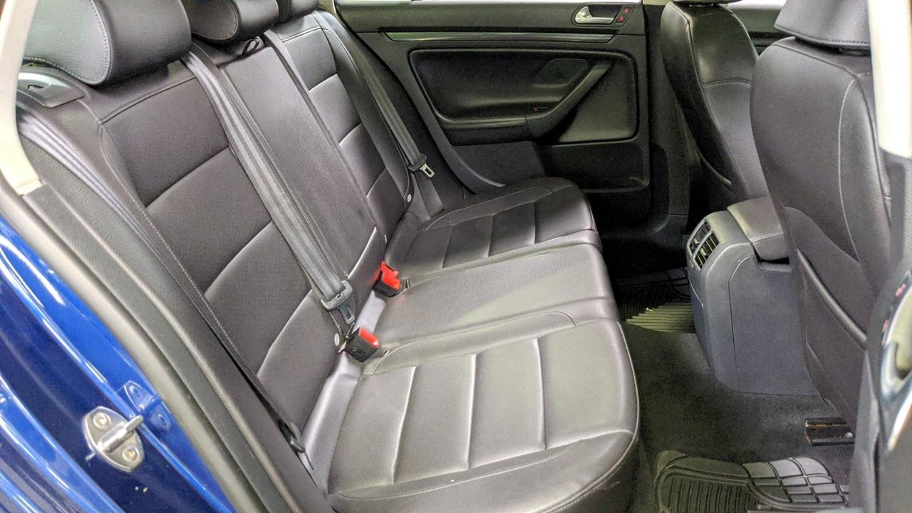 2012 Volkswagen Jetta SportWagen TDI w/Sunroof & Nav Glendale Heights IL