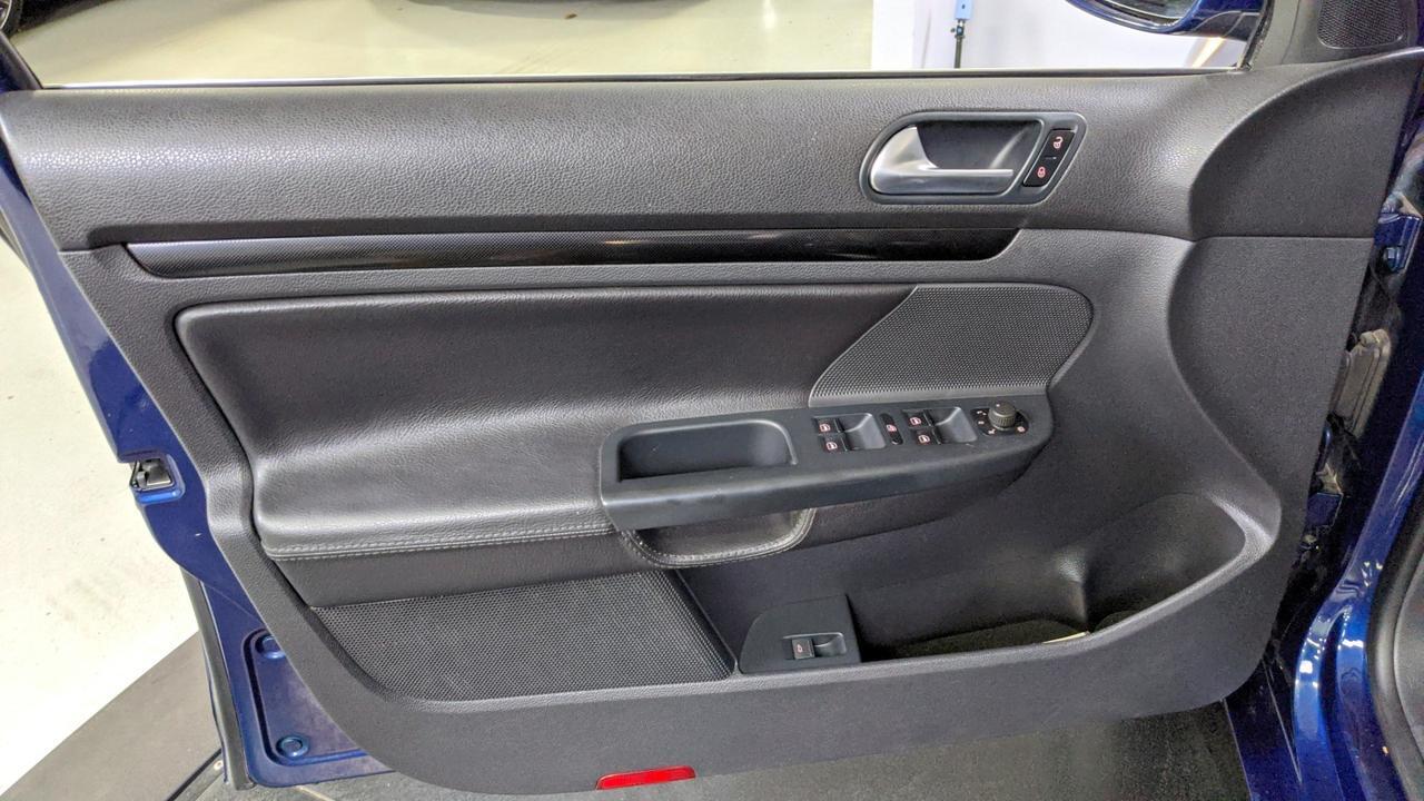2012 Volkswagen Jetta SportWagen TDI w/Sunroof & Nav Glendale Heights IL