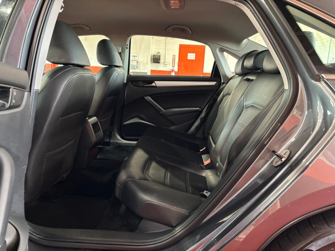 2012 Volkswagen Passat 2.5L SE Franklin OH