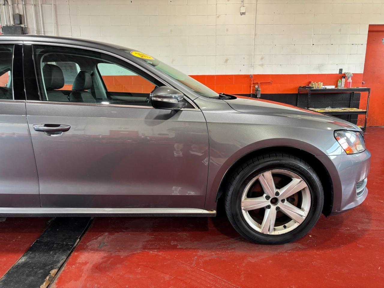 2012 Volkswagen Passat 2.5L SE Franklin OH