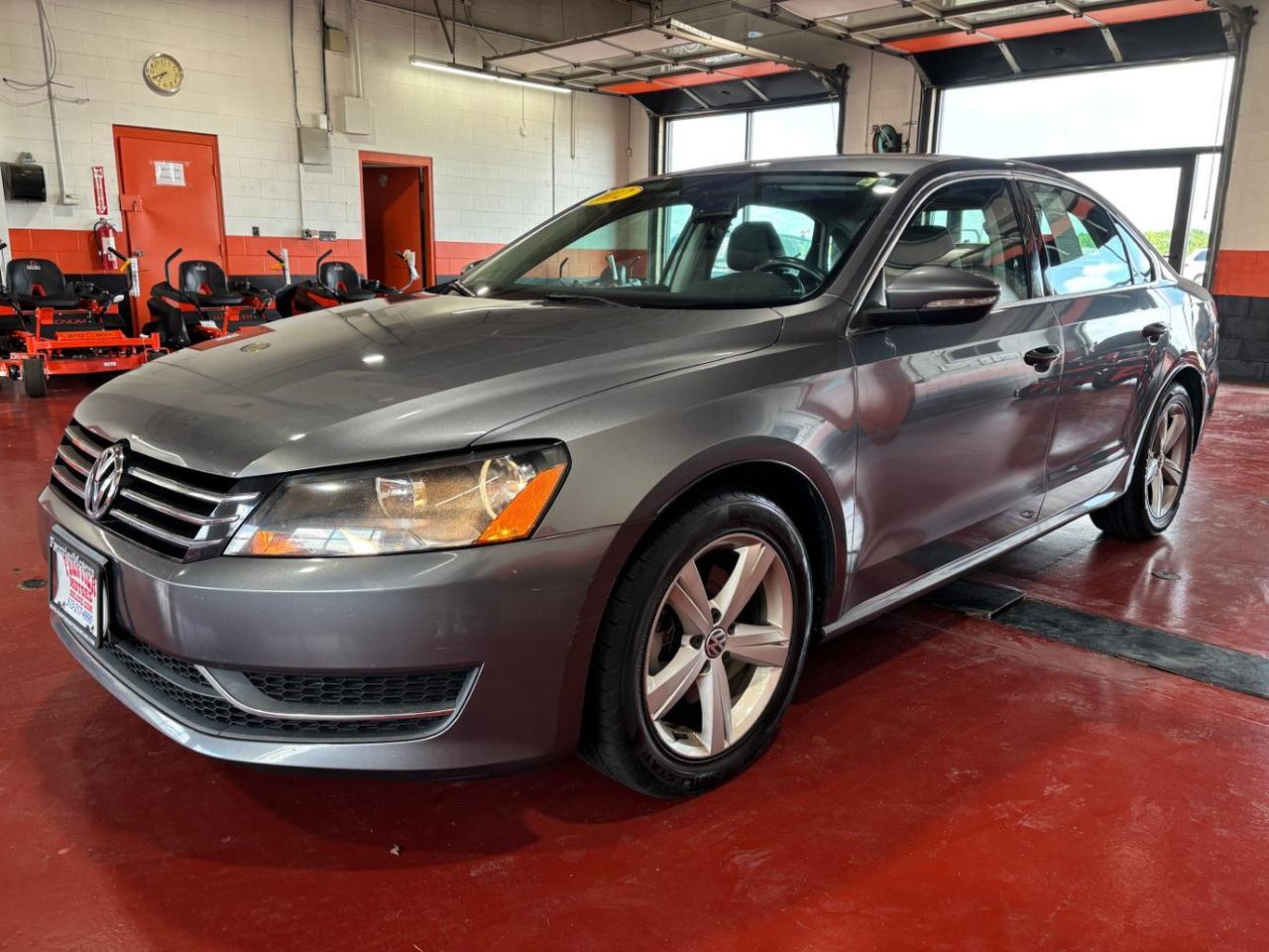 2012 Volkswagen Passat 2.5L SE Franklin OH
