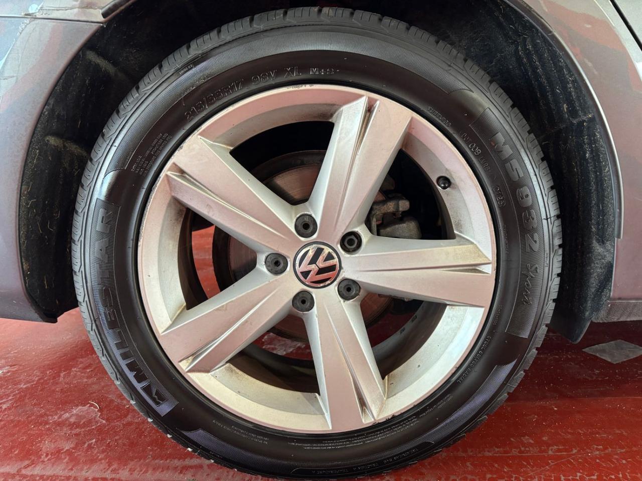 2012 Volkswagen Passat 2.5L SE Franklin OH