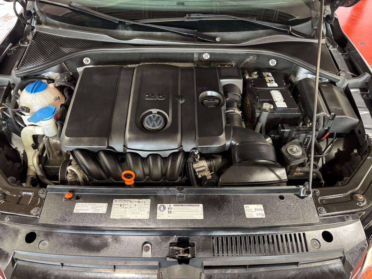 2012 Volkswagen Passat 2.5L SE Franklin OH