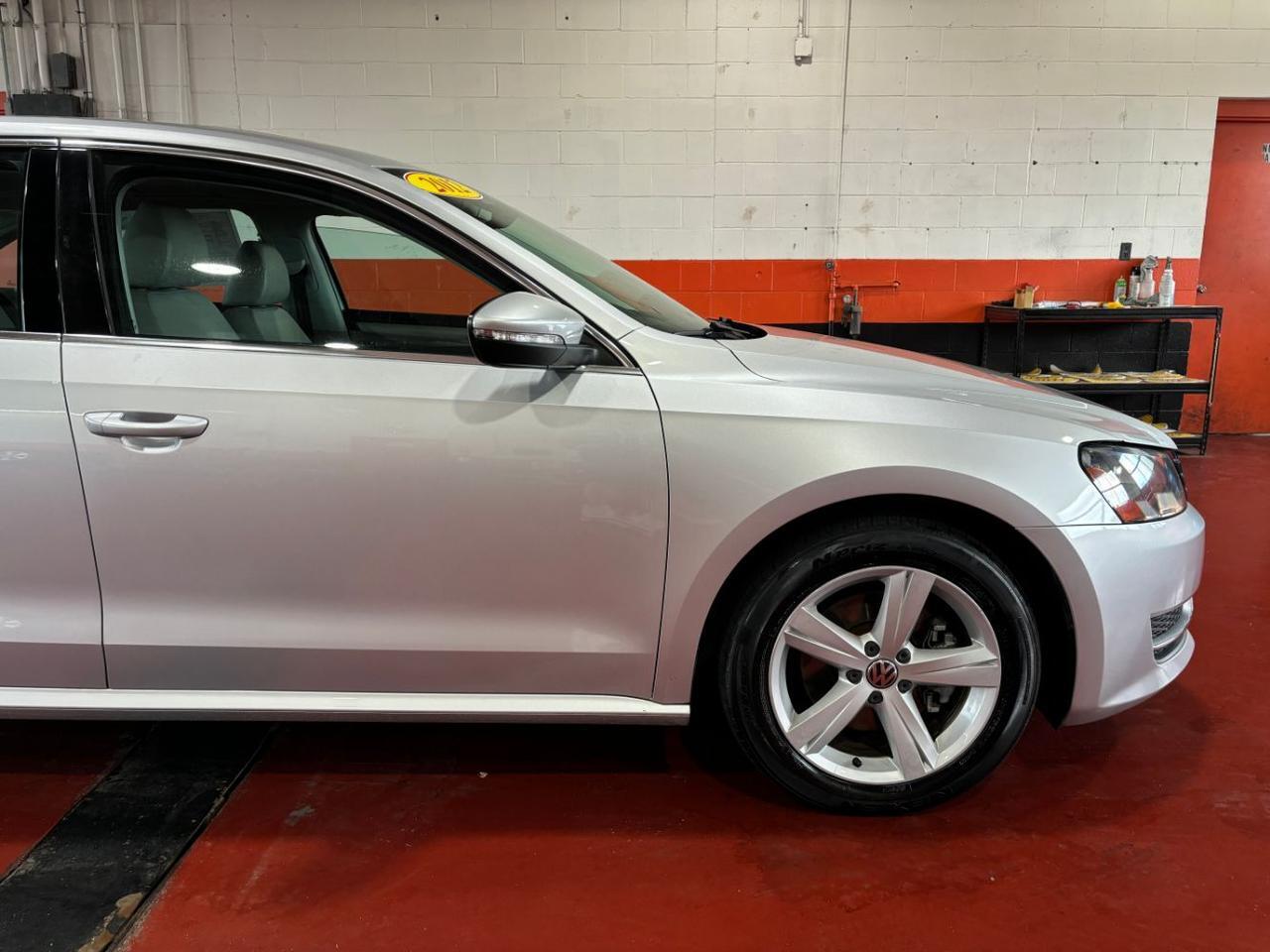 2012 Volkswagen Passat 2.5L SE Franklin OH