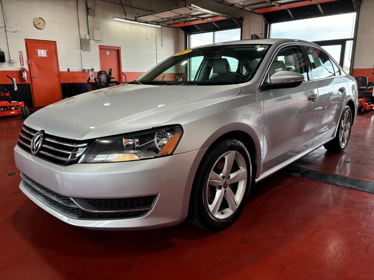 2012 Volkswagen Passat 2.5L SE Franklin OH
