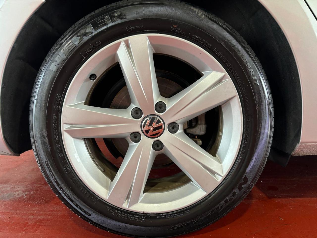 2012 Volkswagen Passat 2.5L SE Franklin OH