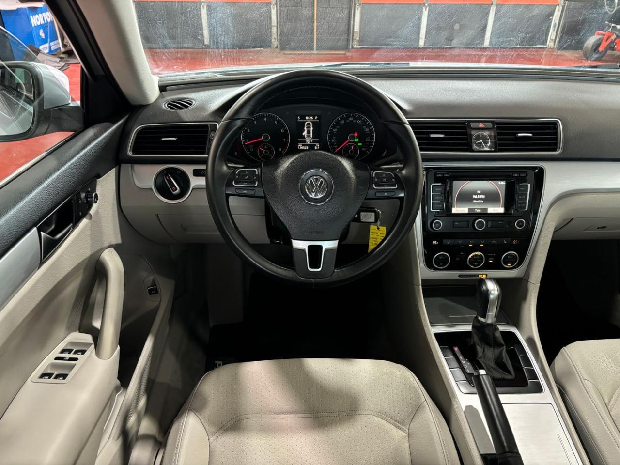 2012 Volkswagen Passat 2.5L SE Franklin OH