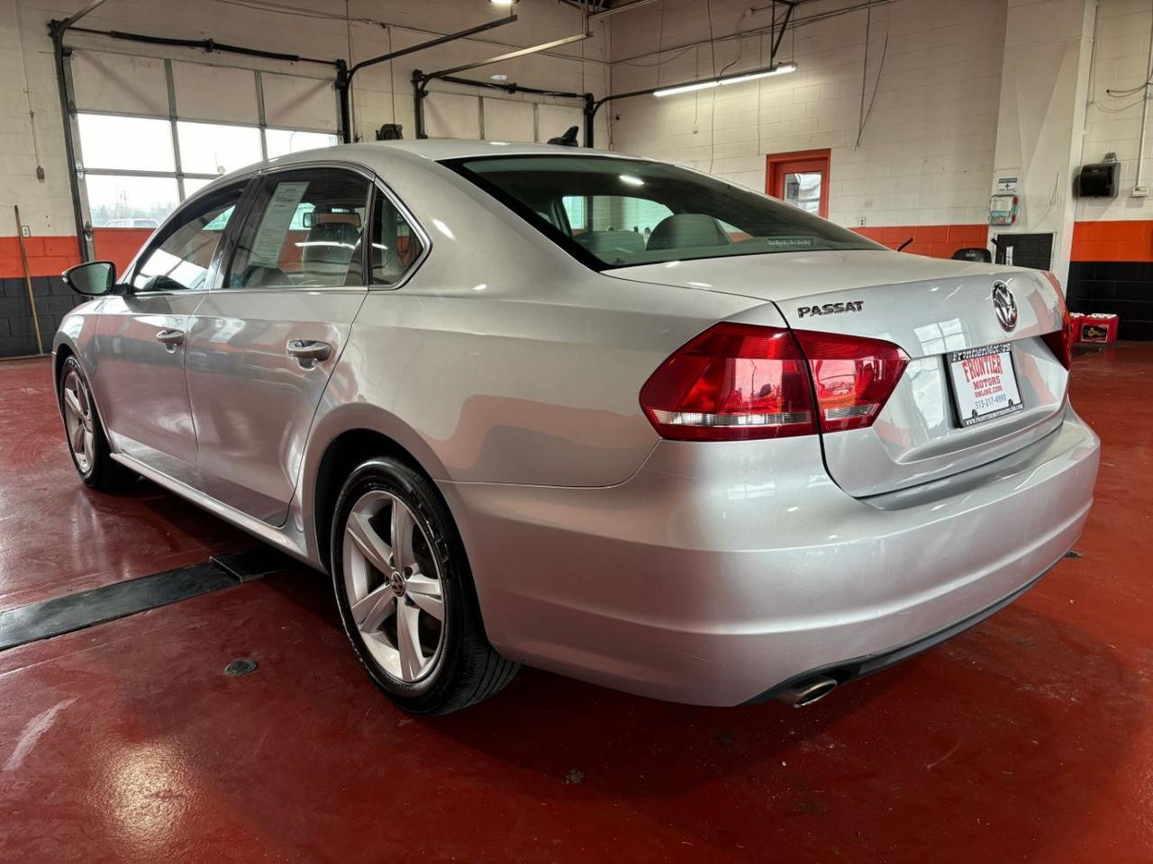 2012 Volkswagen Passat 2.5L SE Franklin OH