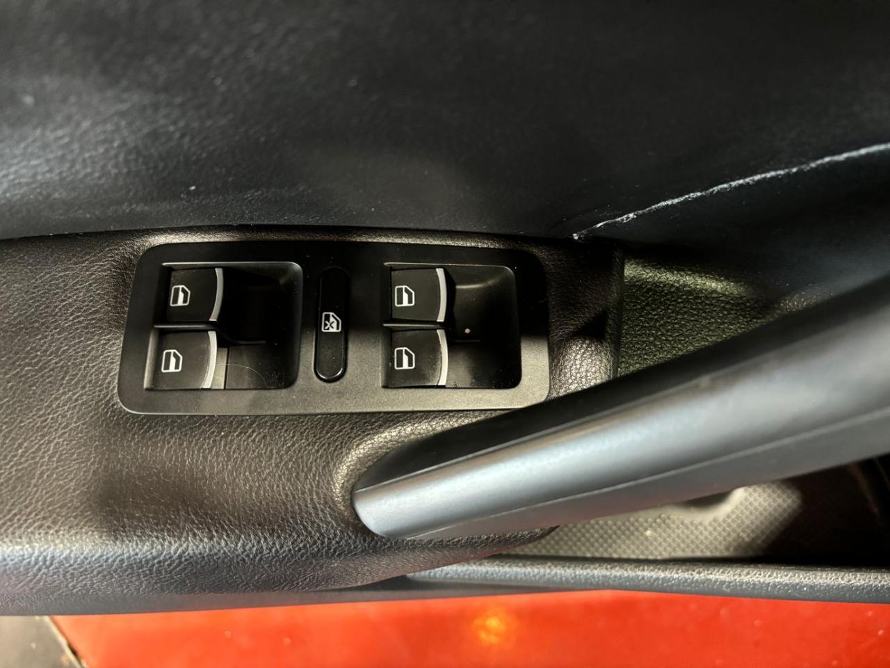 2012 Volkswagen Passat 2.5L SE Franklin OH