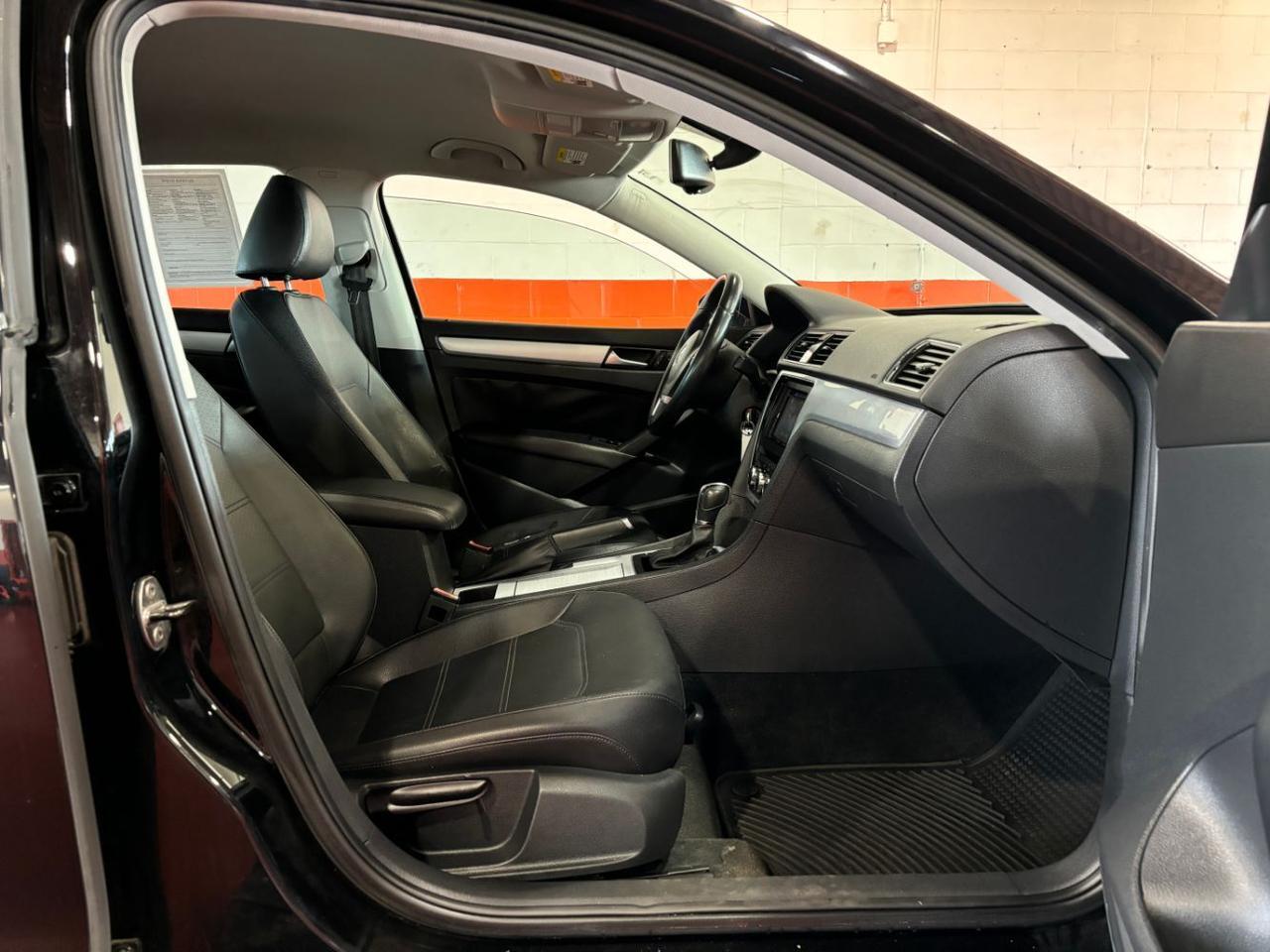 2012 Volkswagen Passat 2.5L SE Franklin OH