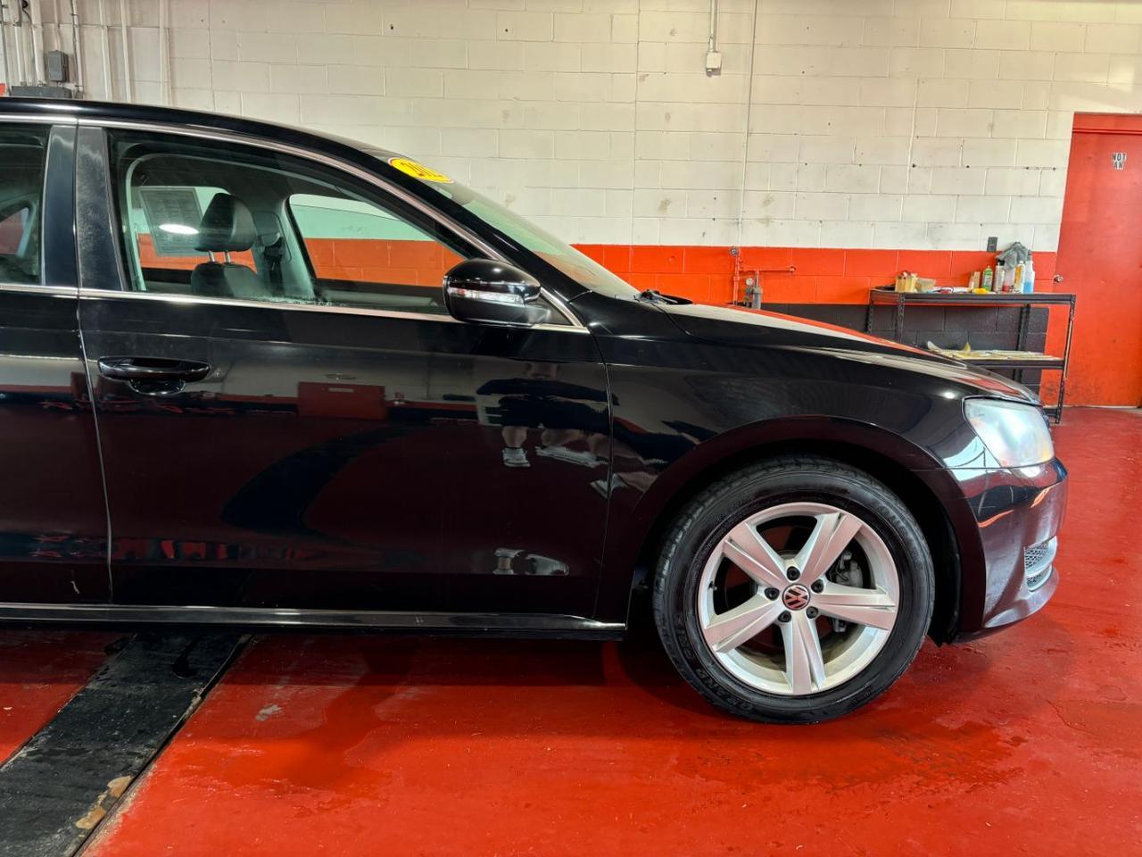 2012 Volkswagen Passat 2.5L SE Franklin OH