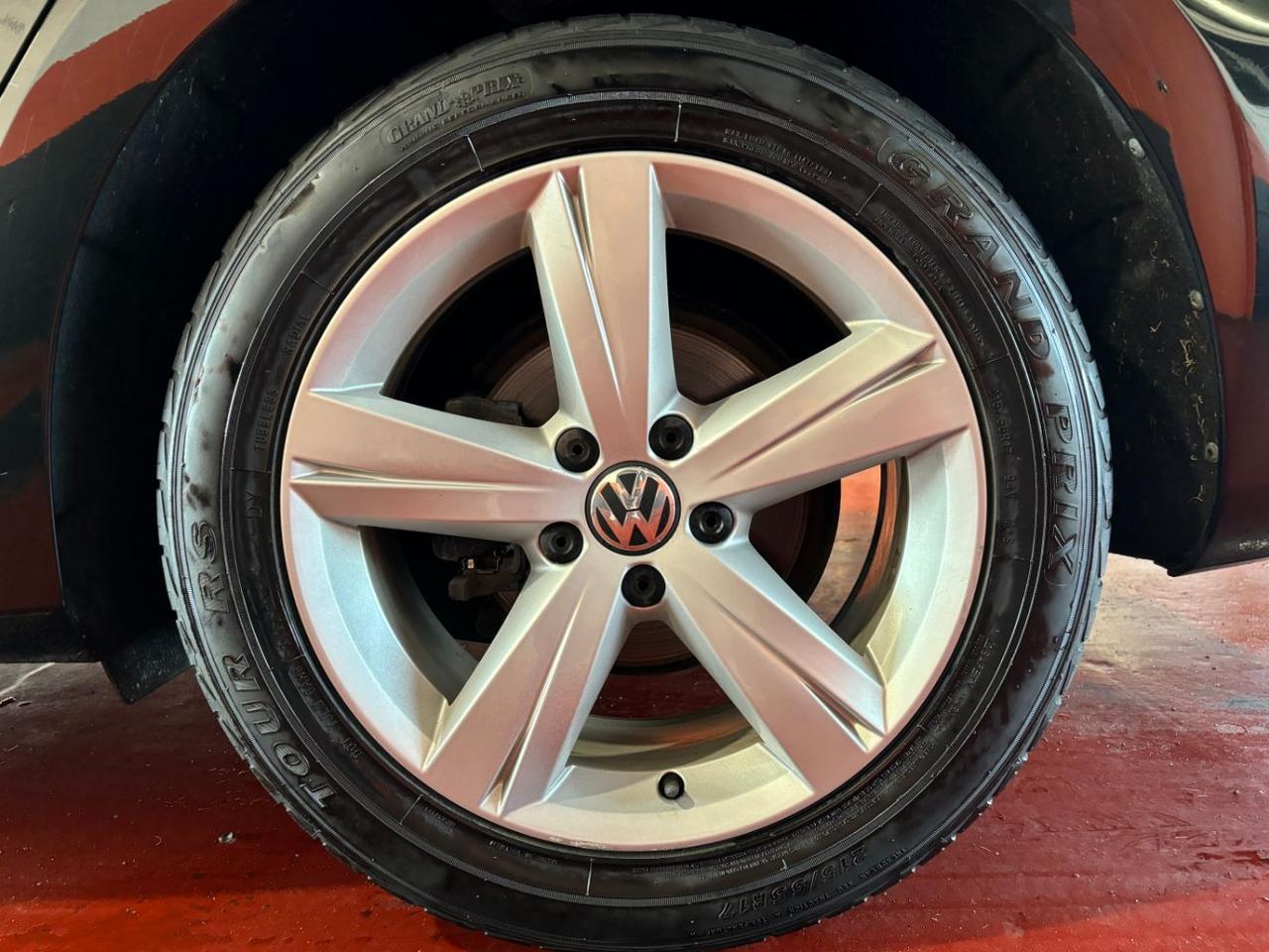 2012 Volkswagen Passat 2.5L SE Franklin OH