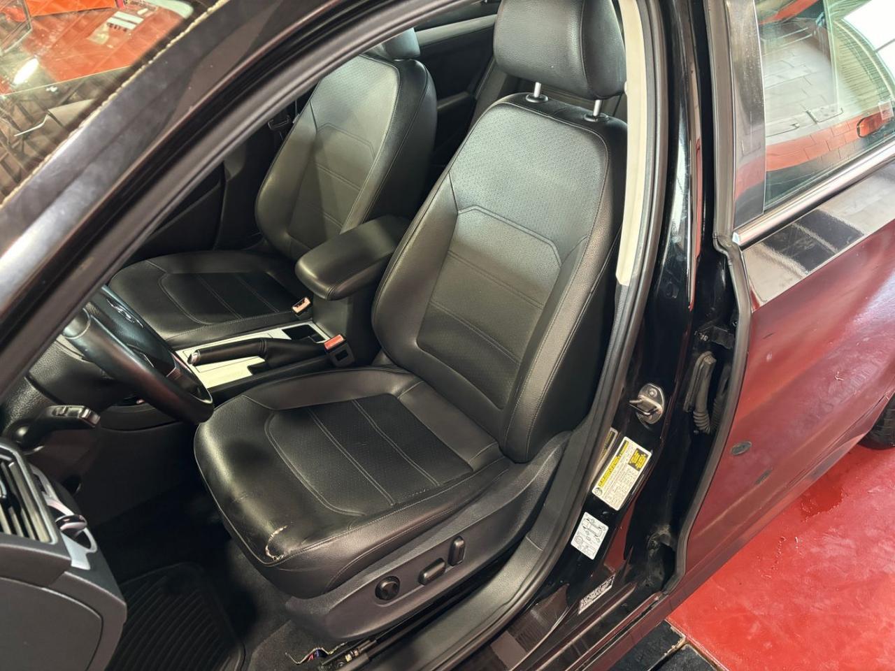 2012 Volkswagen Passat 2.5L SE Franklin OH