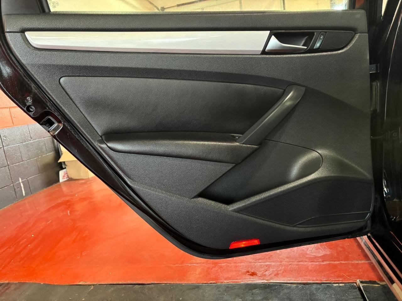 2012 Volkswagen Passat 2.5L SE Franklin OH