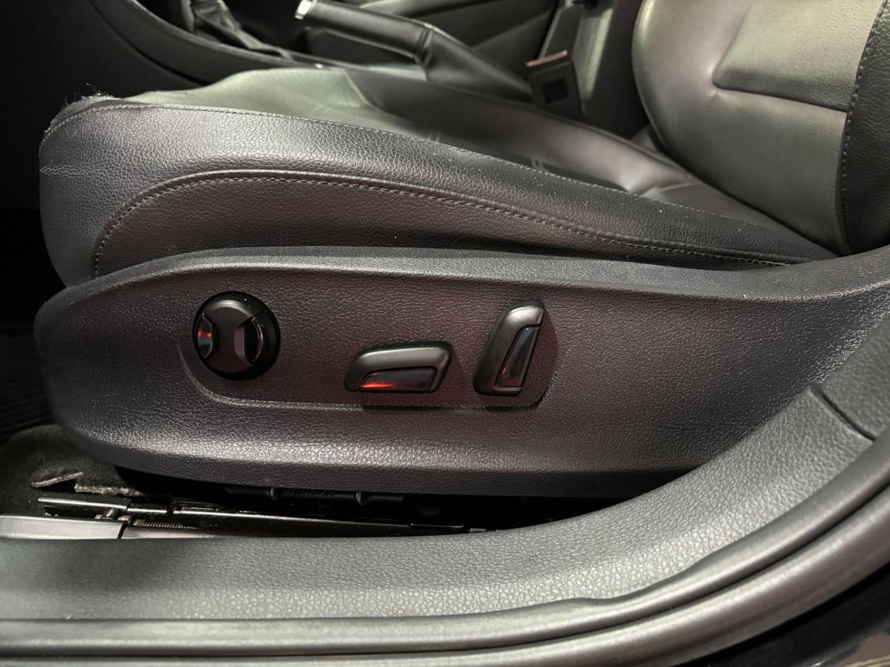 2012 Volkswagen Passat 2.5L SE Franklin OH