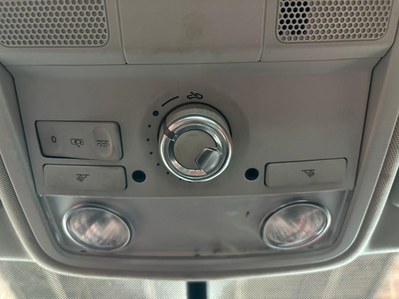 2012 Volkswagen Passat 2.5L SE Franklin OH