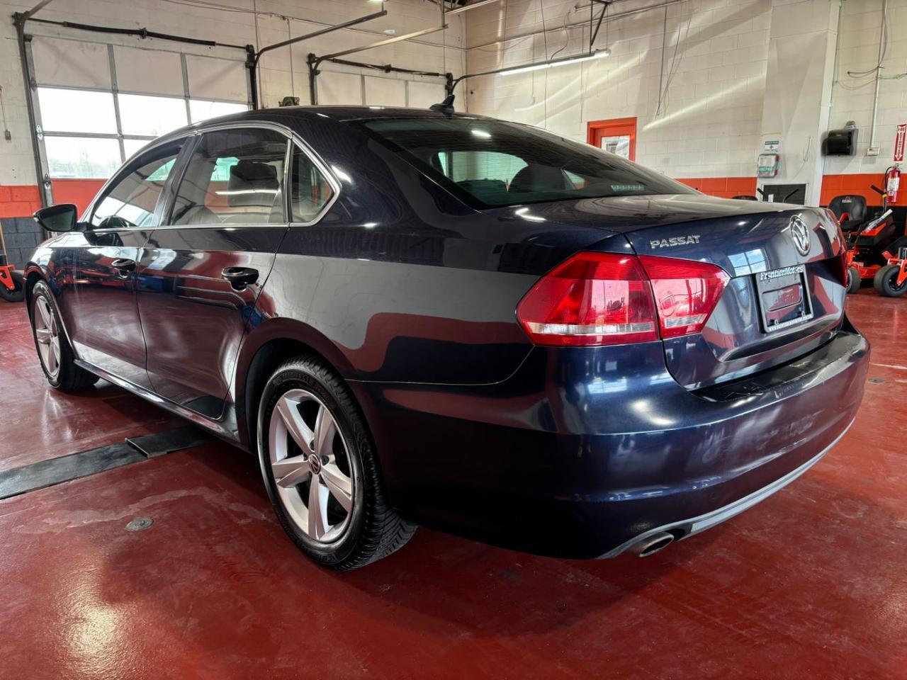 2012 Volkswagen Passat 2.5L SE Franklin OH