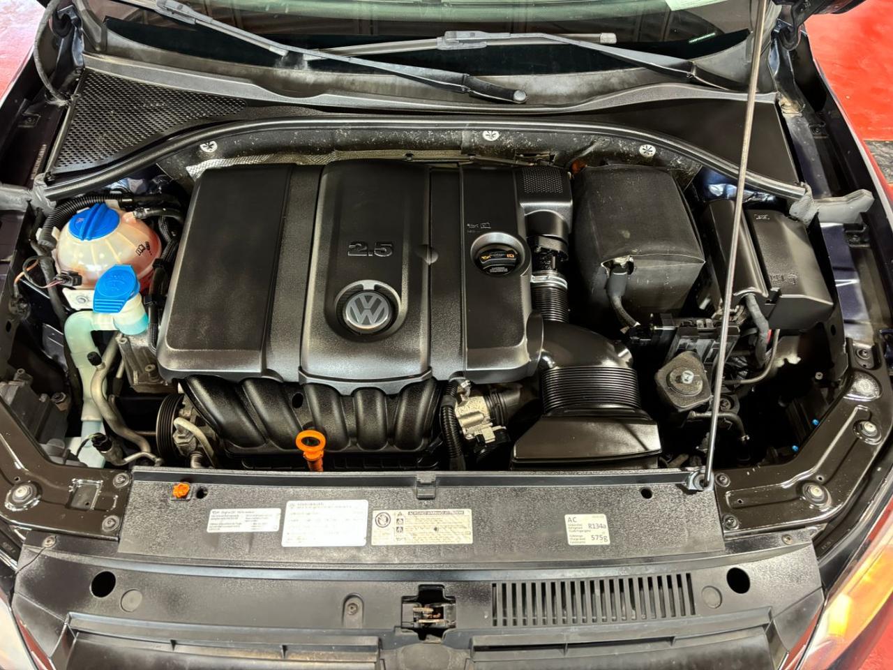 2012 Volkswagen Passat 2.5L SE Franklin OH