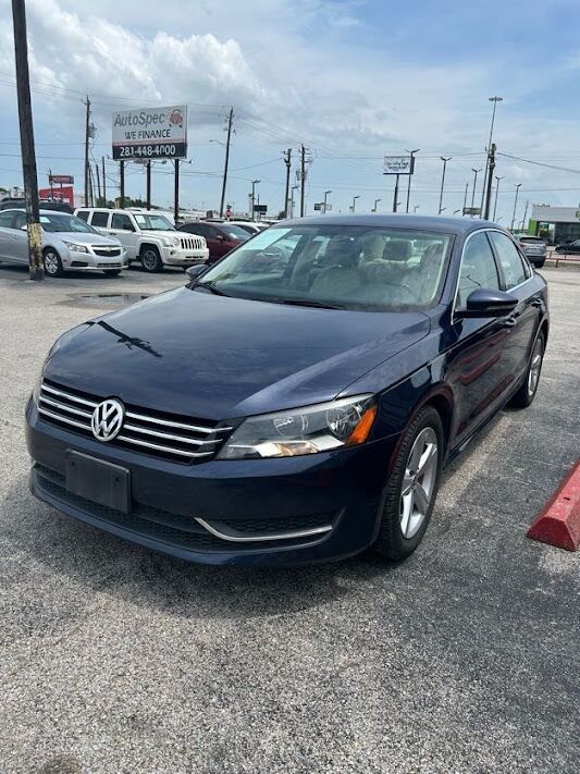 2012 Volkswagen Passat 2.5L SE Houston TX