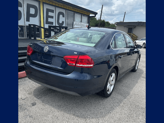 2012 Volkswagen Passat 2.5L SE Houston TX