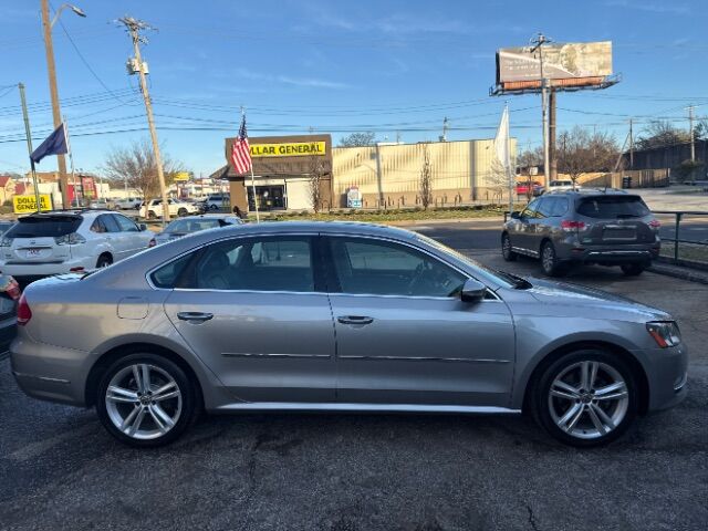 2012 Volkswagen Passat 3.6L V6 SEL Premium