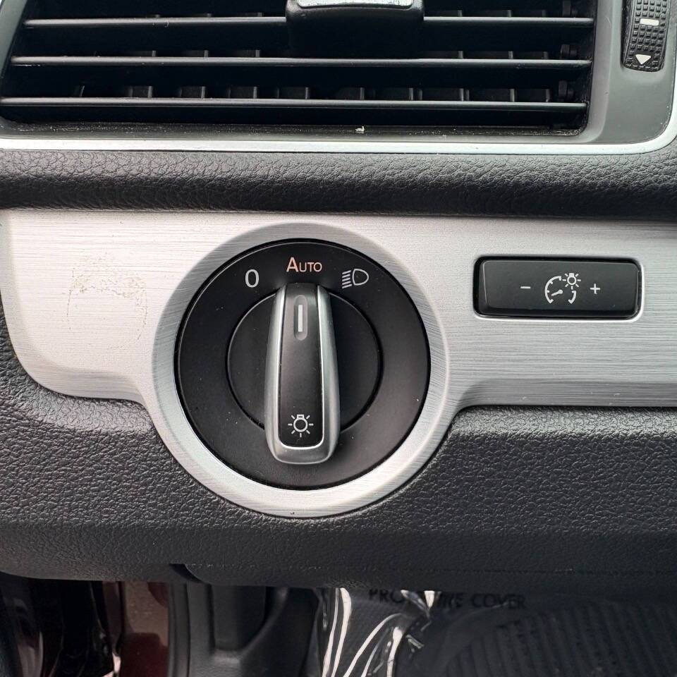 2012 Volkswagen Passat SE PZEV 4dr Sedan 6A Edison NJ