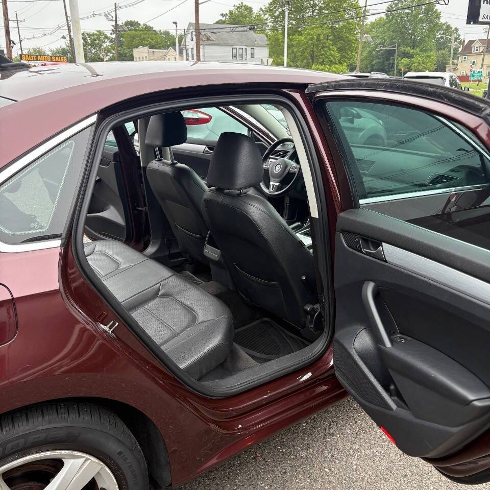2012 Volkswagen Passat SE PZEV 4dr Sedan 6A Edison NJ