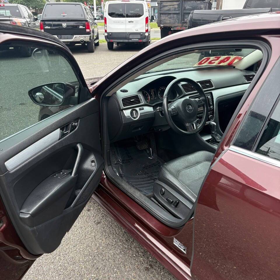 2012 Volkswagen Passat SE PZEV 4dr Sedan 6A Edison NJ