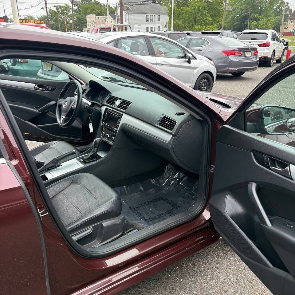 2012 Volkswagen Passat SE PZEV 4dr Sedan 6A Edison NJ