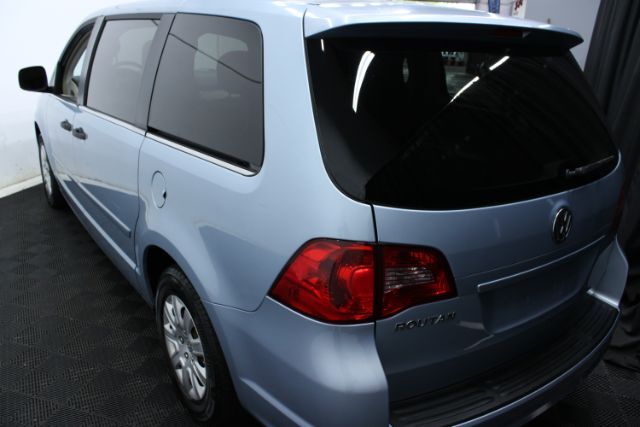 2012 Volkswagen Routan S Chantilly VA