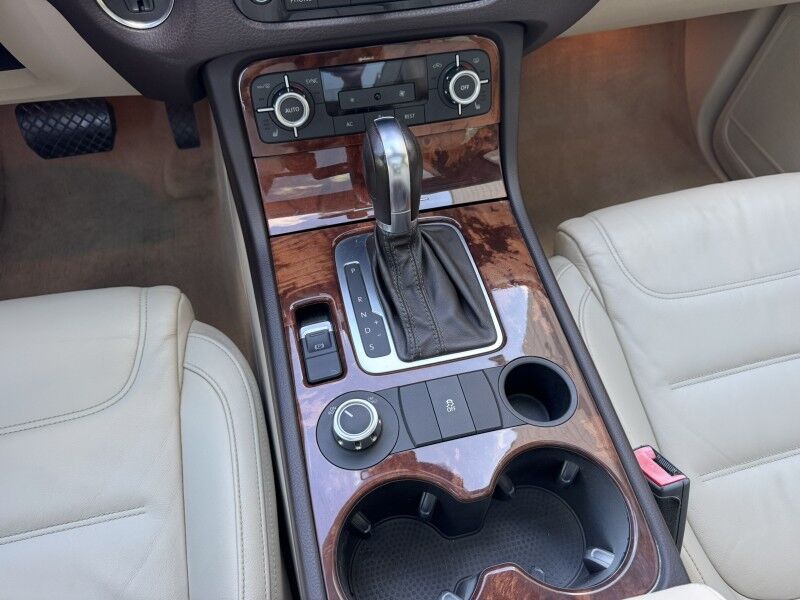 2012 Volkswagen Touareg Lux Willow Grove PA