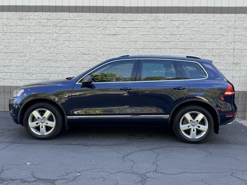 2012 Volkswagen Touareg Lux photo 10