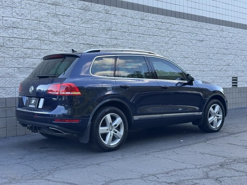 2012 Volkswagen Touareg Lux photo 13
