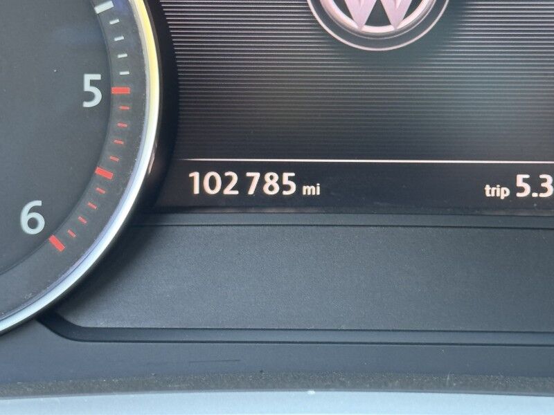 2012 Volkswagen Touareg Lux photo 7