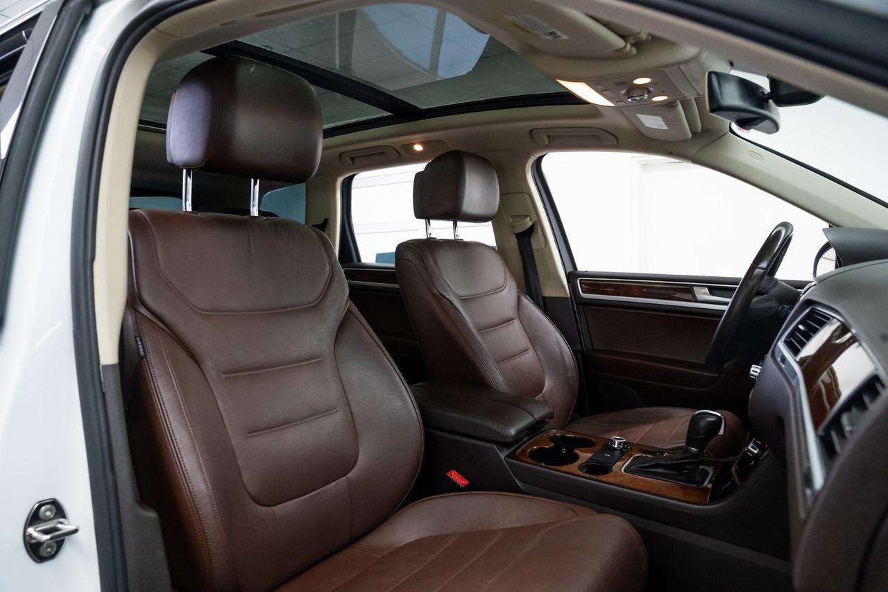 2012 Volkswagen Touareg VR6 FSI Lux Heated Seats Moonroof Portland OR