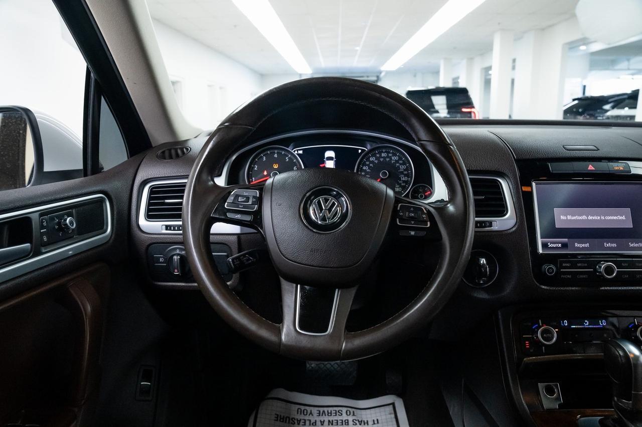 2012 Volkswagen Touareg VR6 FSI Lux Heated Seats Moonroof Portland OR