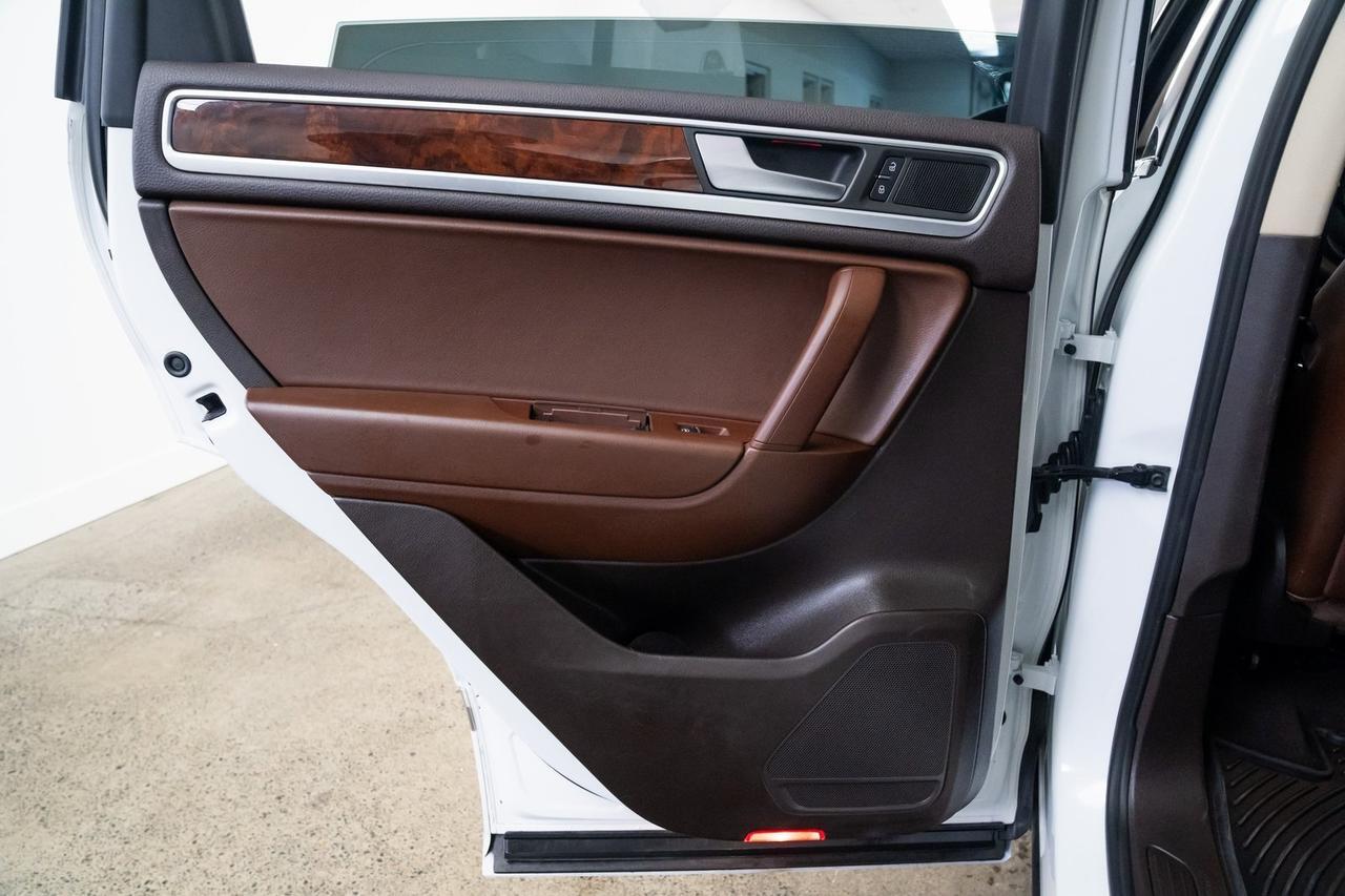 2012 Volkswagen Touareg VR6 FSI Lux Heated Seats Moonroof Portland OR