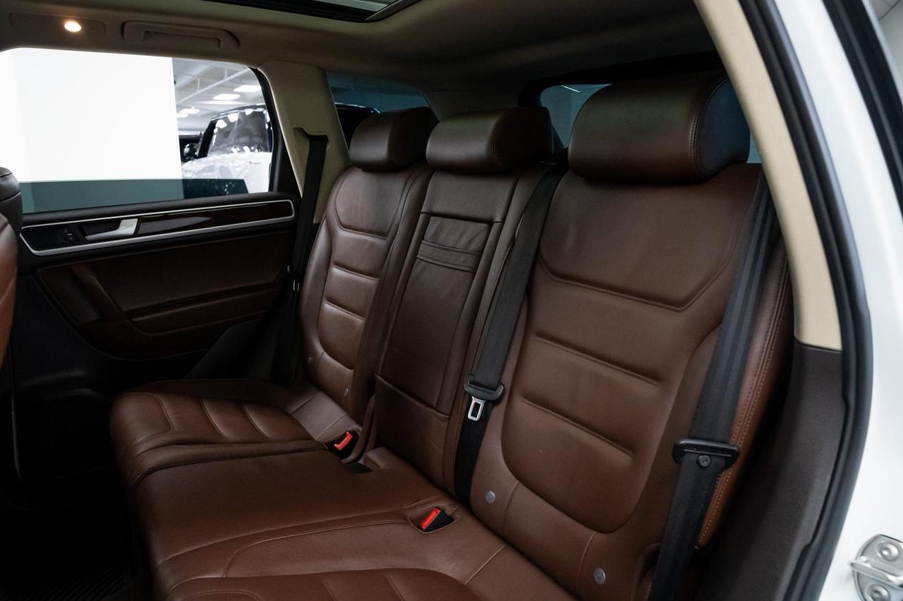 2012 Volkswagen Touareg VR6 FSI Lux Heated Seats Moonroof Portland OR