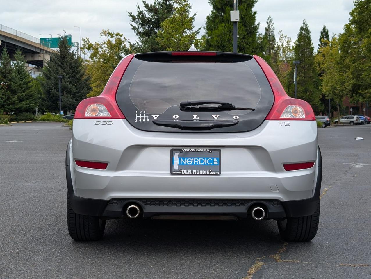 2012 Volvo C30 T5 6-MT Premier PLUS w/High Performance Audio, Moon Roof & Heated Seats Portland OR
