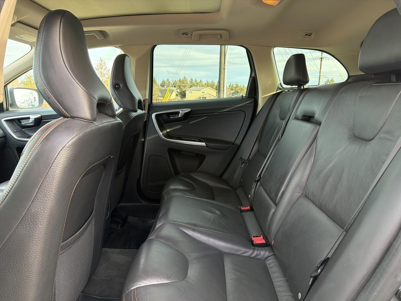 2012 Volvo XC60 T6 Bend OR